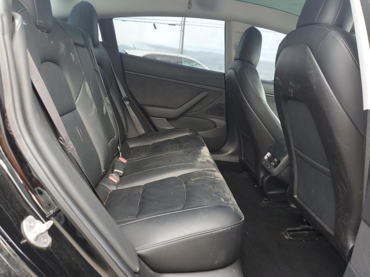 2019 Tesla Model 3 VIN: 5YJ3E1EB8KF438686 Lot: 62995145