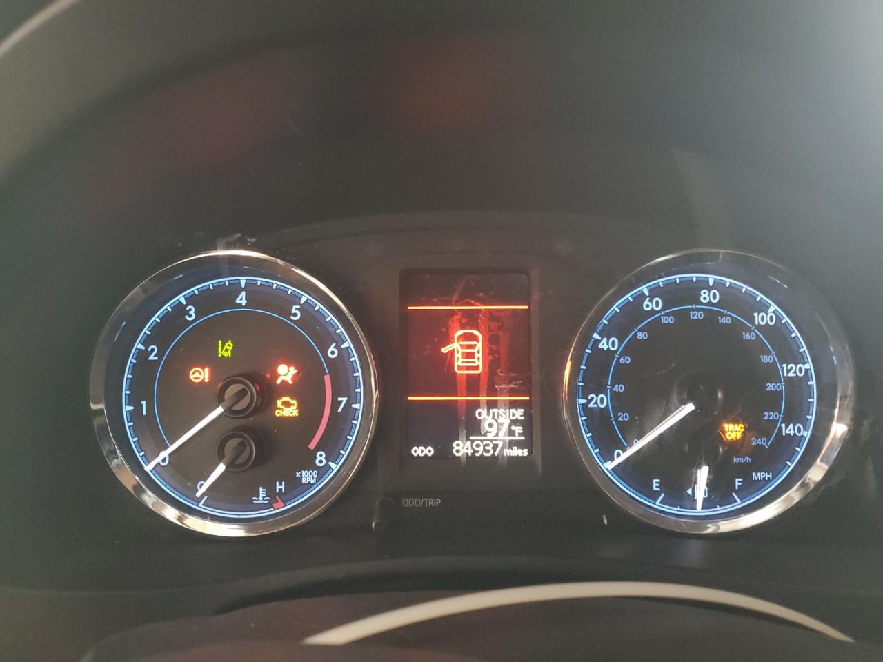 5yfburhe3jp775787 5YFBURHE3JP775787 2018 Toyota Corolla L