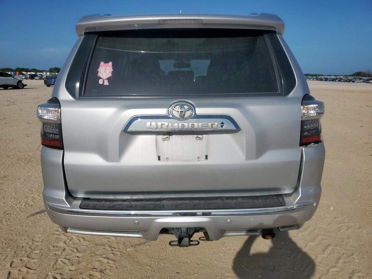 2017 Toyota 4Runner Sr5/Sr5 Premium VIN: JTEBU5JR9H5407963 Lot: 65097105