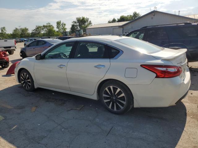  NISSAN ALTIMA 2017 Biały