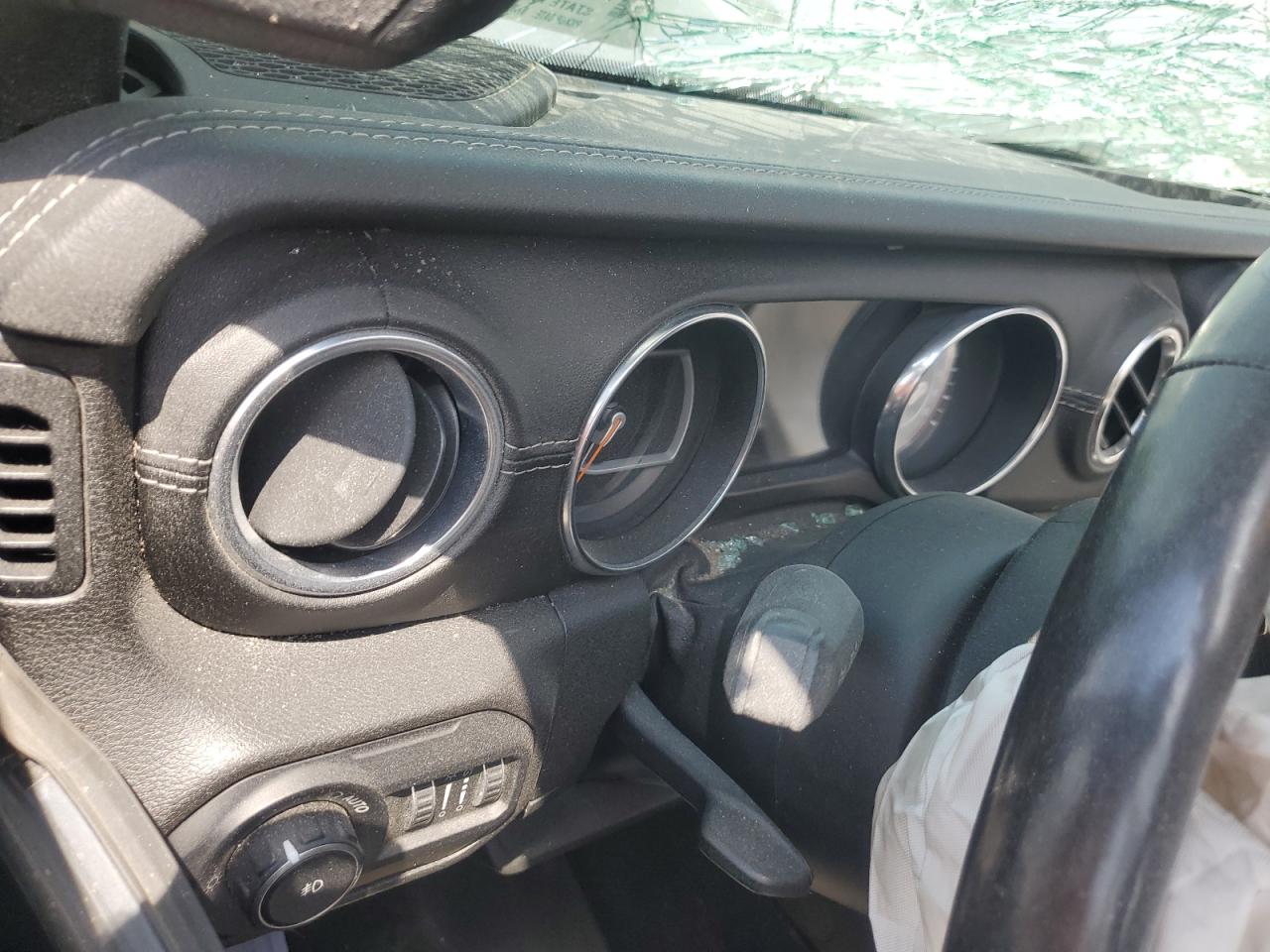 2019 Jeep Wrangler Unlimited Sahara VIN: 1C4HJXEG3KW637804 Lot: 63094335