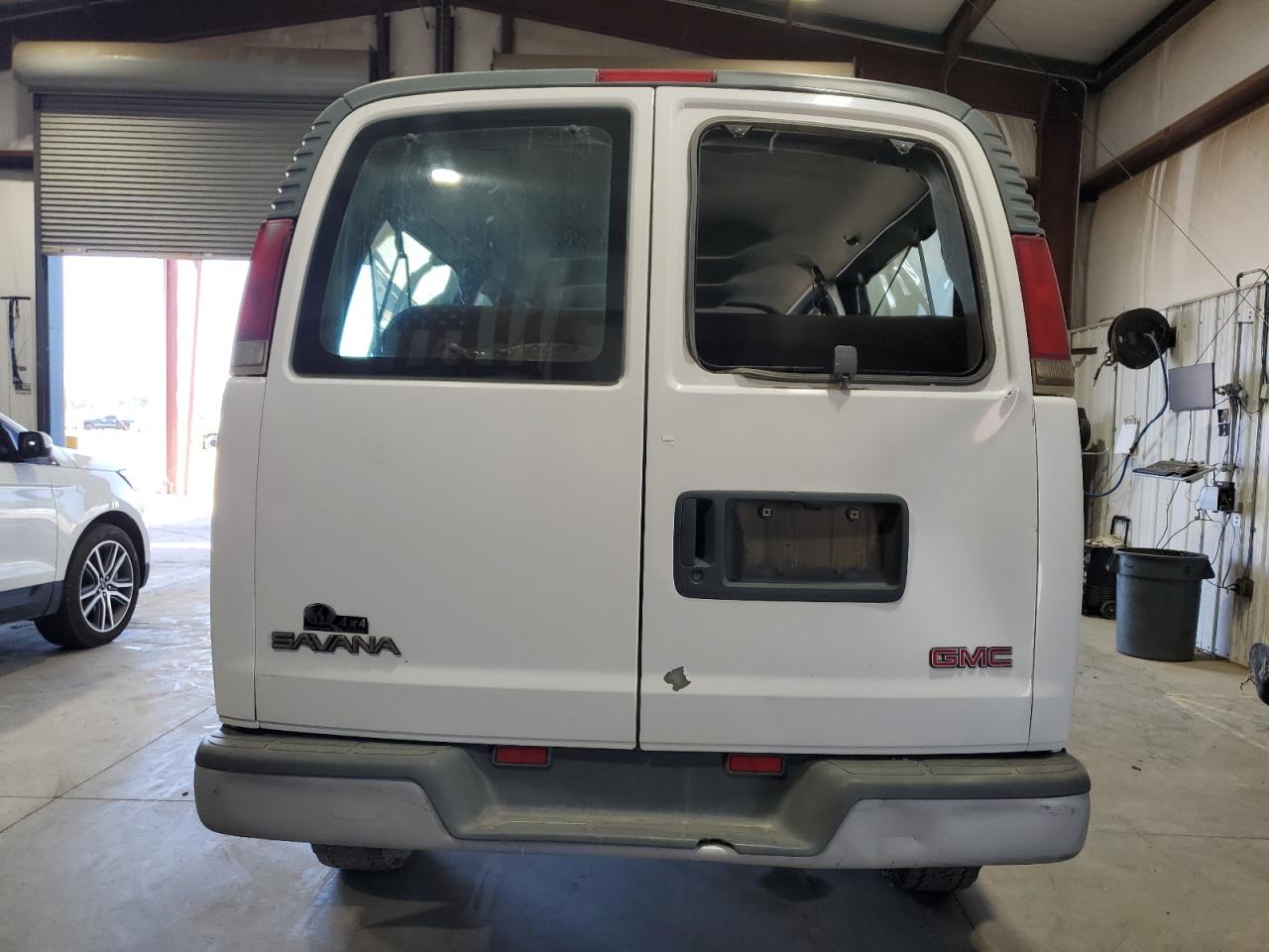 2002 GMC Savana G3500 VIN: 1GJHG39F521147878 Lot: 63670495