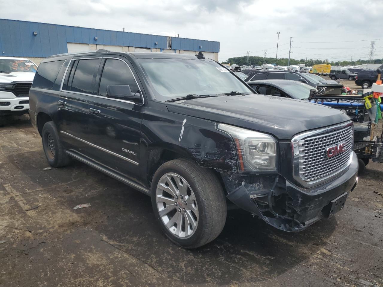 1gks2hkj7hr228712 1GKS2HKJ7HR228712 2017 GMC Yukon Xl Denali