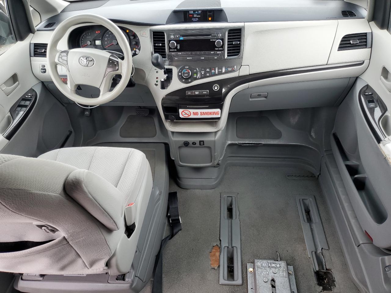 2014 Toyota Sienna Le VIN: 5TDKK3DC2ES507432 Lot: 62598565