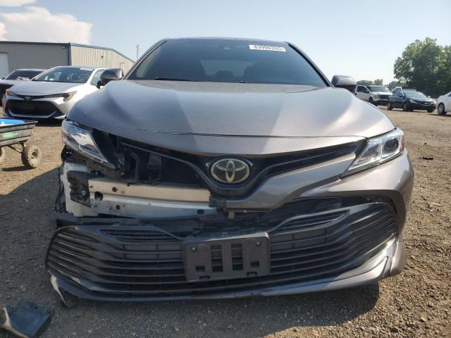  TOYOTA CAMRY 2018 Серый