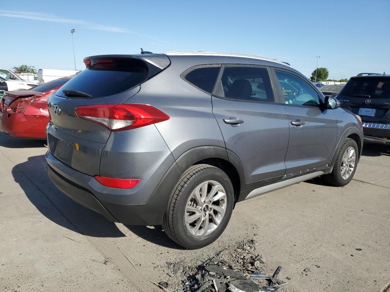 km8j33a4xhu266043 KM8J33A4XHU266043 2017 Hyundai Tucson Limited