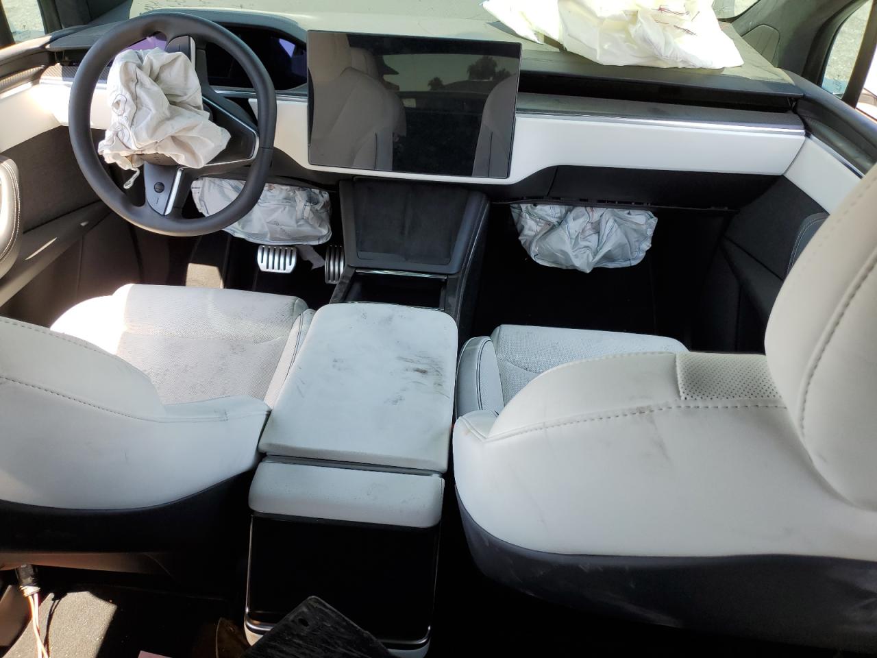 2024 Tesla Model X VIN: 7SAXCBE64RF442098 Lot: 65359055