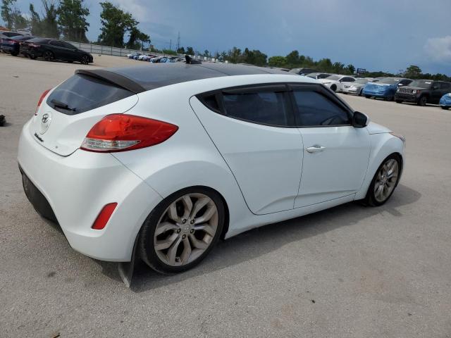  HYUNDAI VELOSTER 2013 Biały