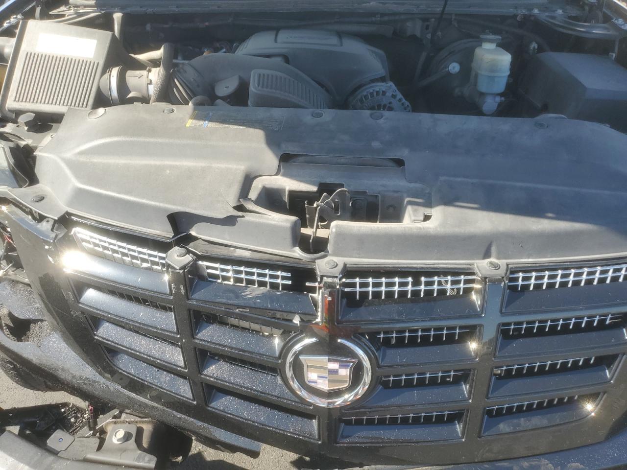 2008 Cadillac Escalade Esv VIN: 1GYFK66858R227075 Lot: 64331445