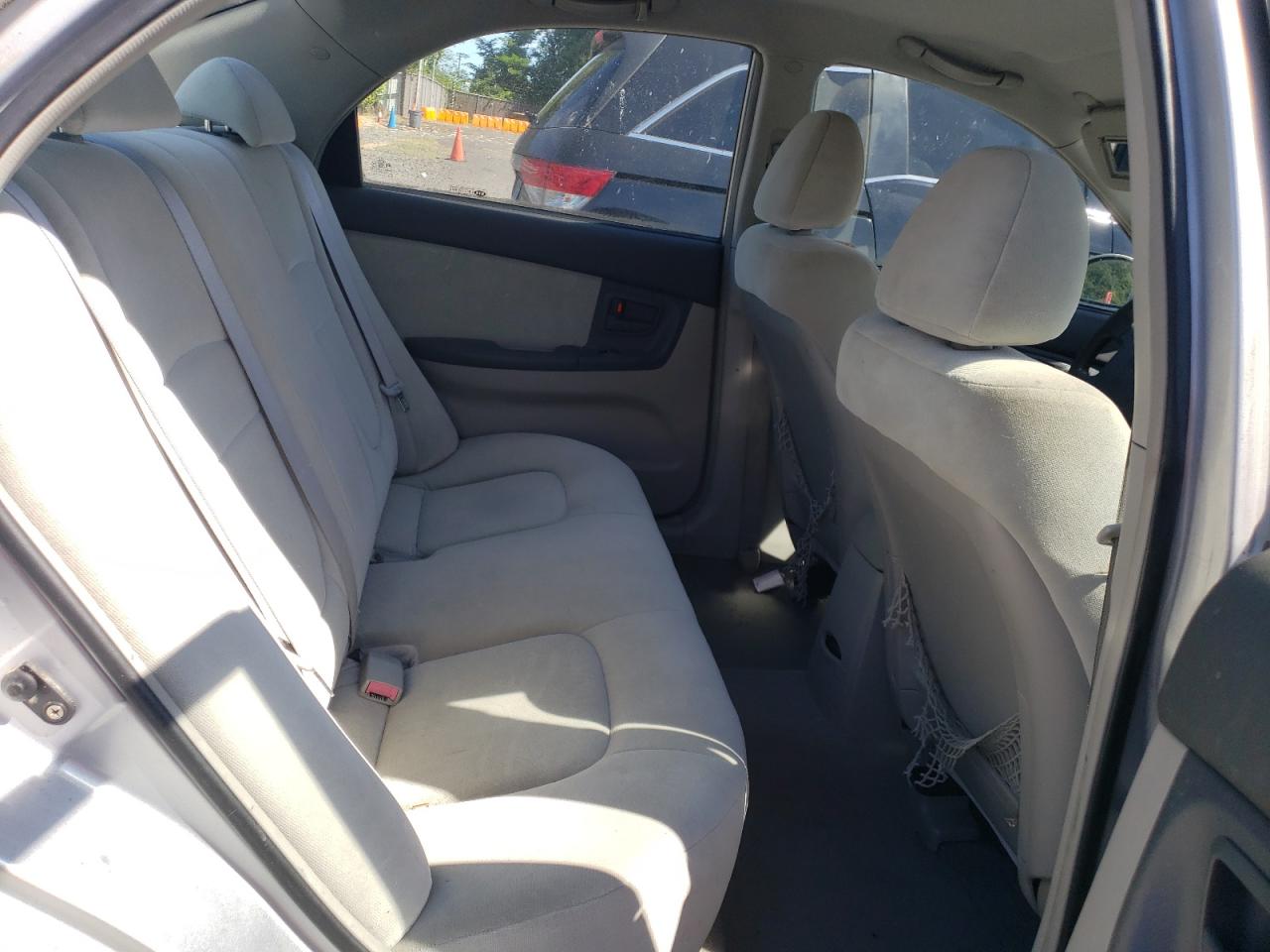 2004 Kia Spectra Lx VIN: KNAFE121245008405 Lot: 62411575