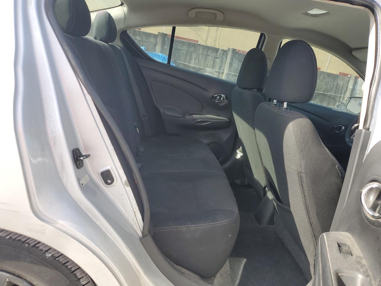 2015 Nissan Versa S VIN: 3N1CN7AP8FL914045 Lot: 65812865