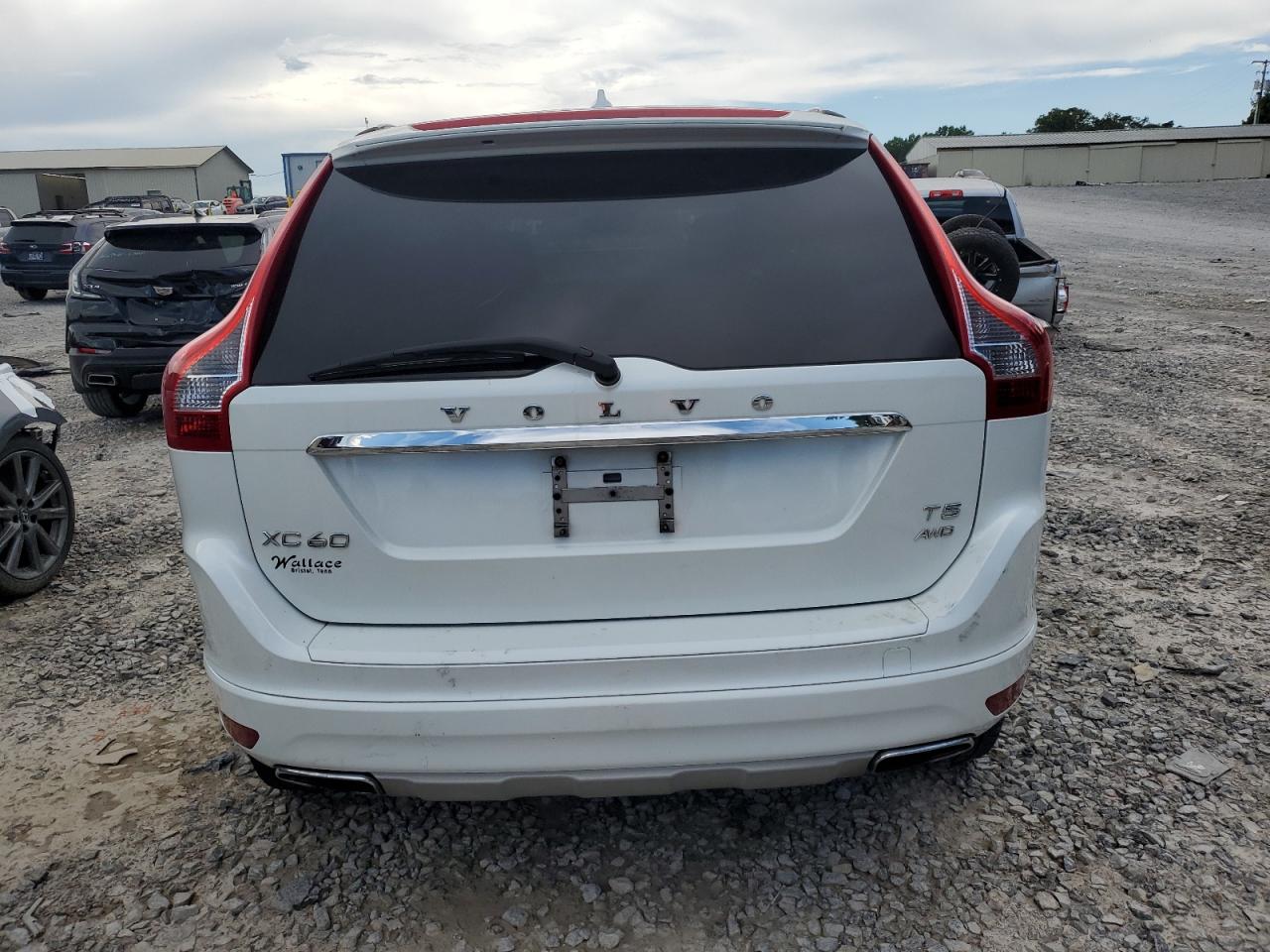2016 Volvo Xc60 T5 Premier VIN: YV4612RK3G2834377 Lot: 64501725