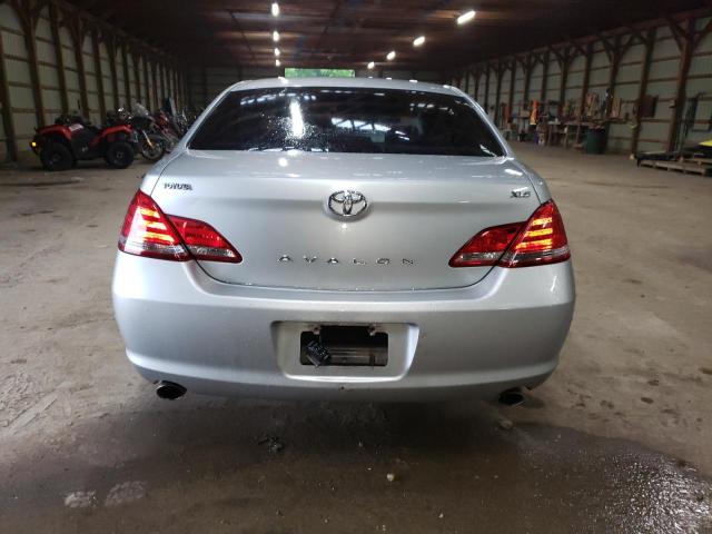 2006 TOYOTA AVALON XL  