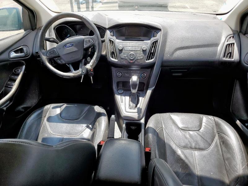 Hatchbacks FORD FOCUS 2015 White