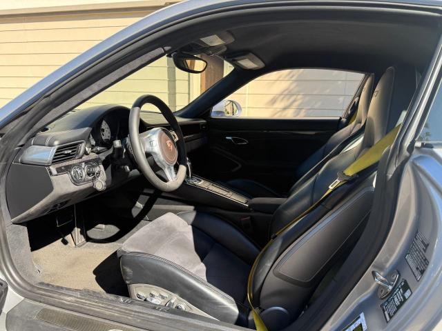 Coupet PORSCHE 911 2015 Srebrny