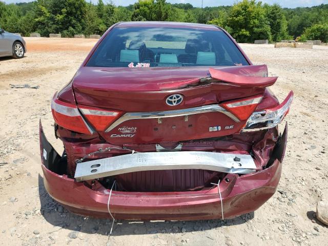  TOYOTA CAMRY 2015 Czerwony