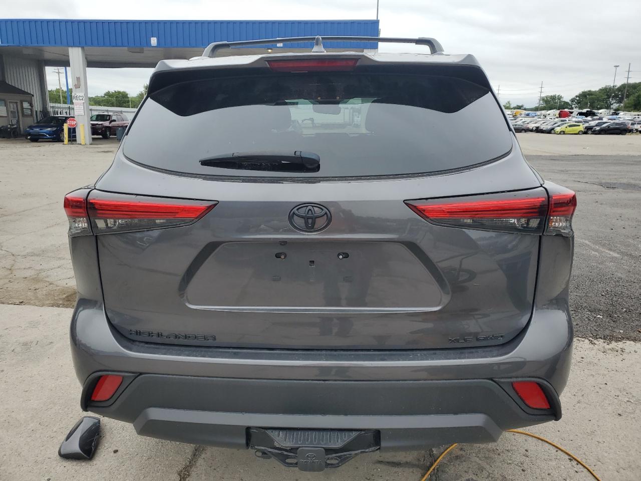 2022 Toyota Highlander Xle VIN: 5TDGZRBH5NS245991 Lot: 65219695