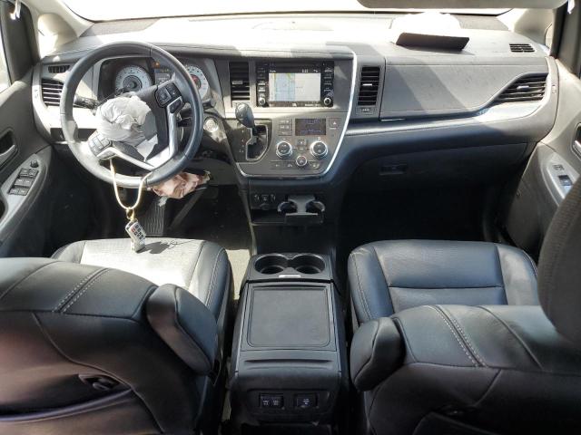  TOYOTA SIENNA 2019 Srebrny