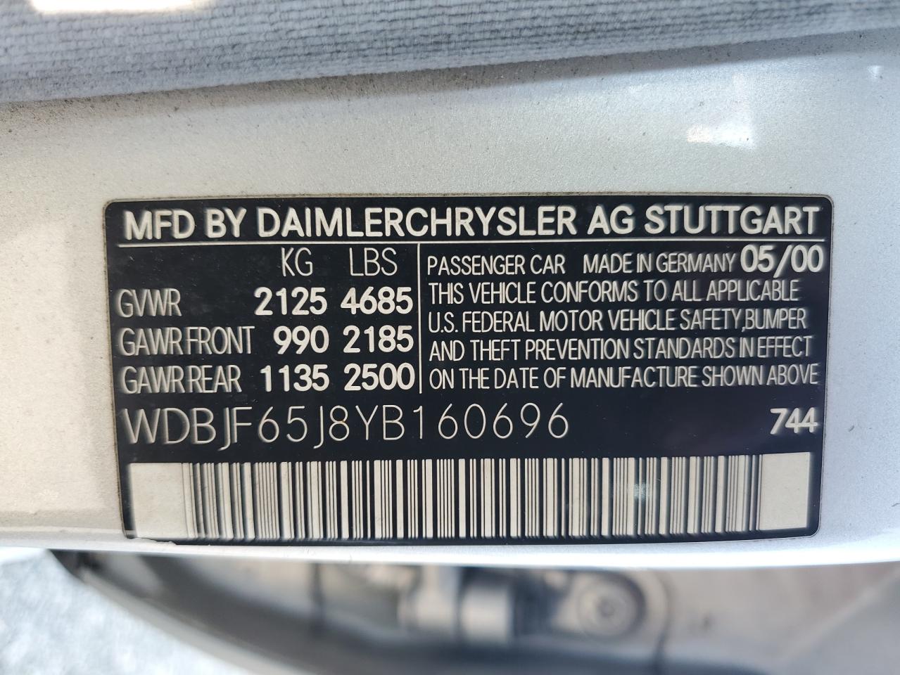 2000 Mercedes-Benz E 320 VIN: WDBJF65J8YB160696 Lot: 63019535