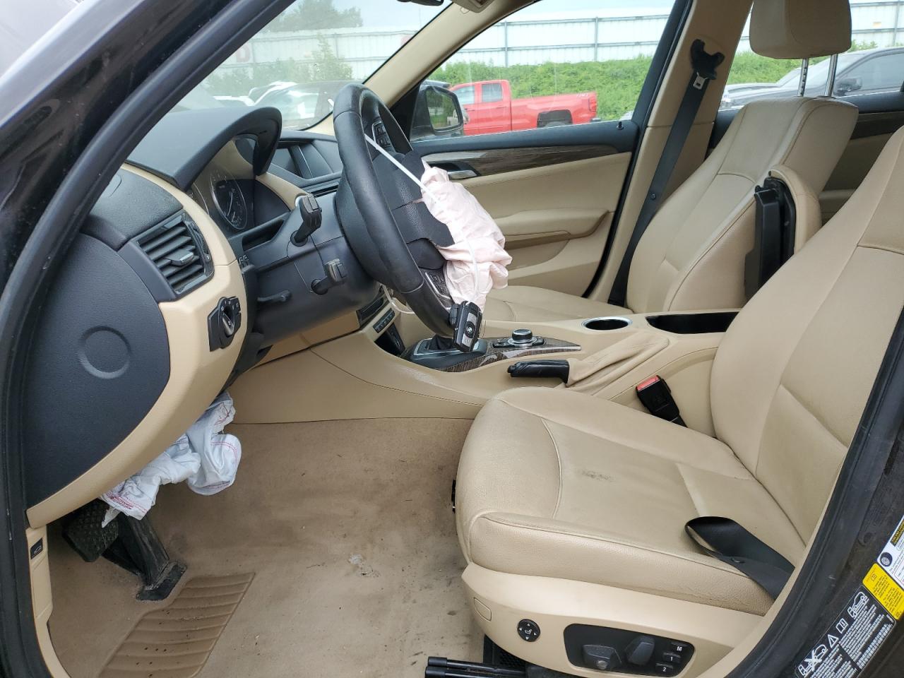 2015 BMW X1 xDrive28I VIN: WBAVL1C53FVY27350 Lot: 62112815