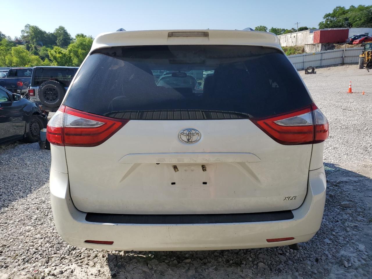 2016 Toyota Sienna Xle VIN: 5TDYK3DC1GS694062 Lot: 63035455