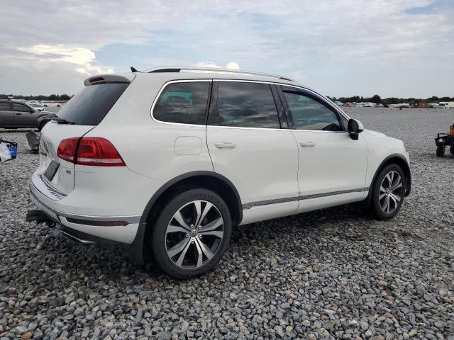  VOLKSWAGEN TOUAREG 2017 Biały