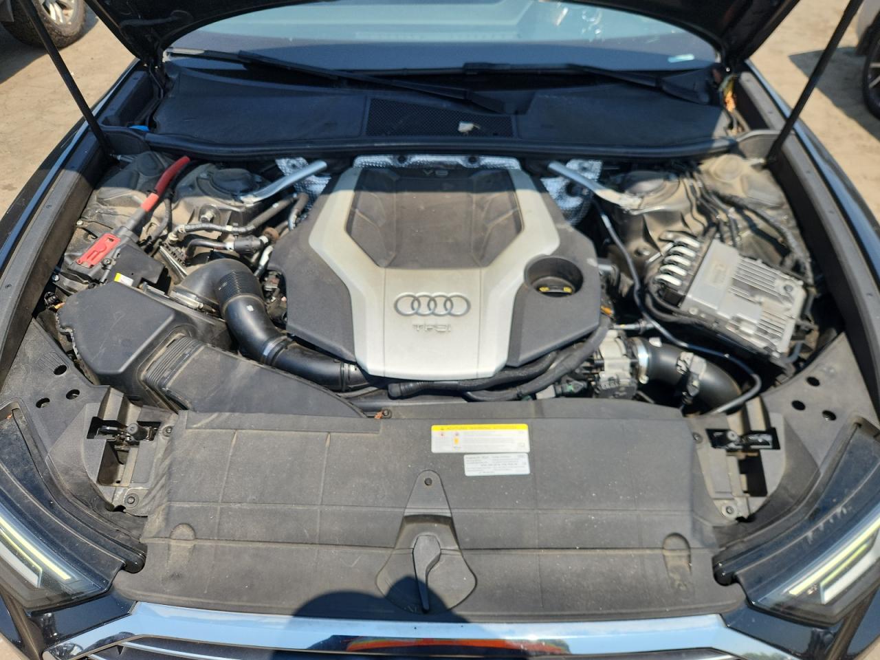 waul2af2xln054111 WAUL2AF2XLN054111 2020 Audi A6 Premium Plus