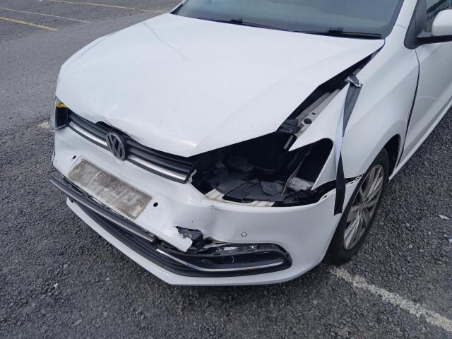 2015 VOLKSWAGEN POLO SE TS