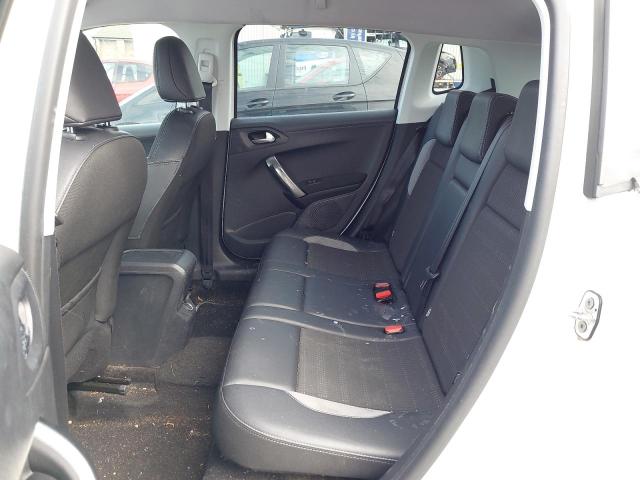 2016 PEUGEOT 2008 ALLUR