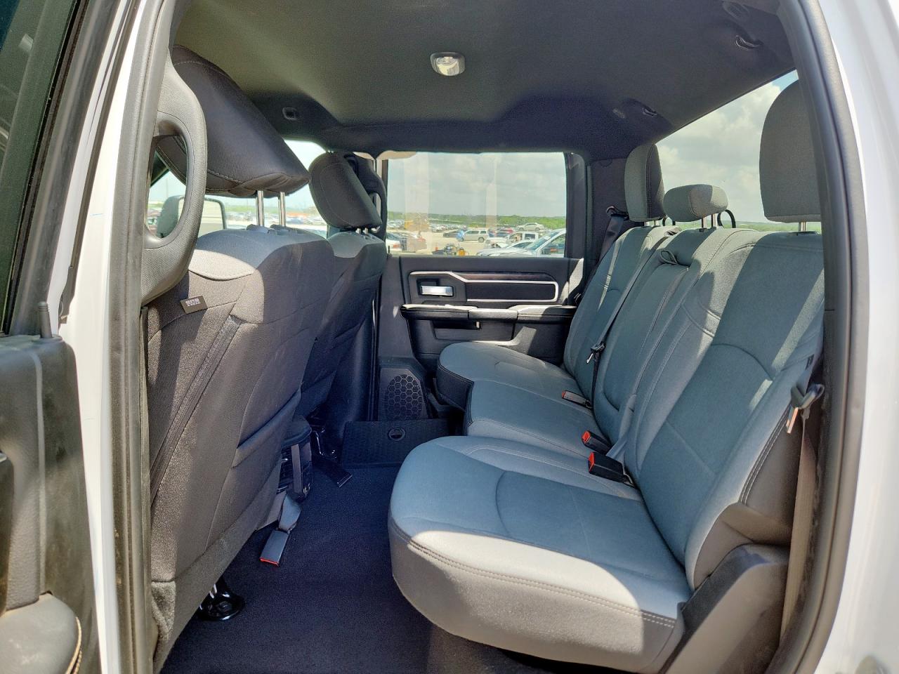 3C6UR5DL2RG226274 2024 Ram 2500 Big Horn