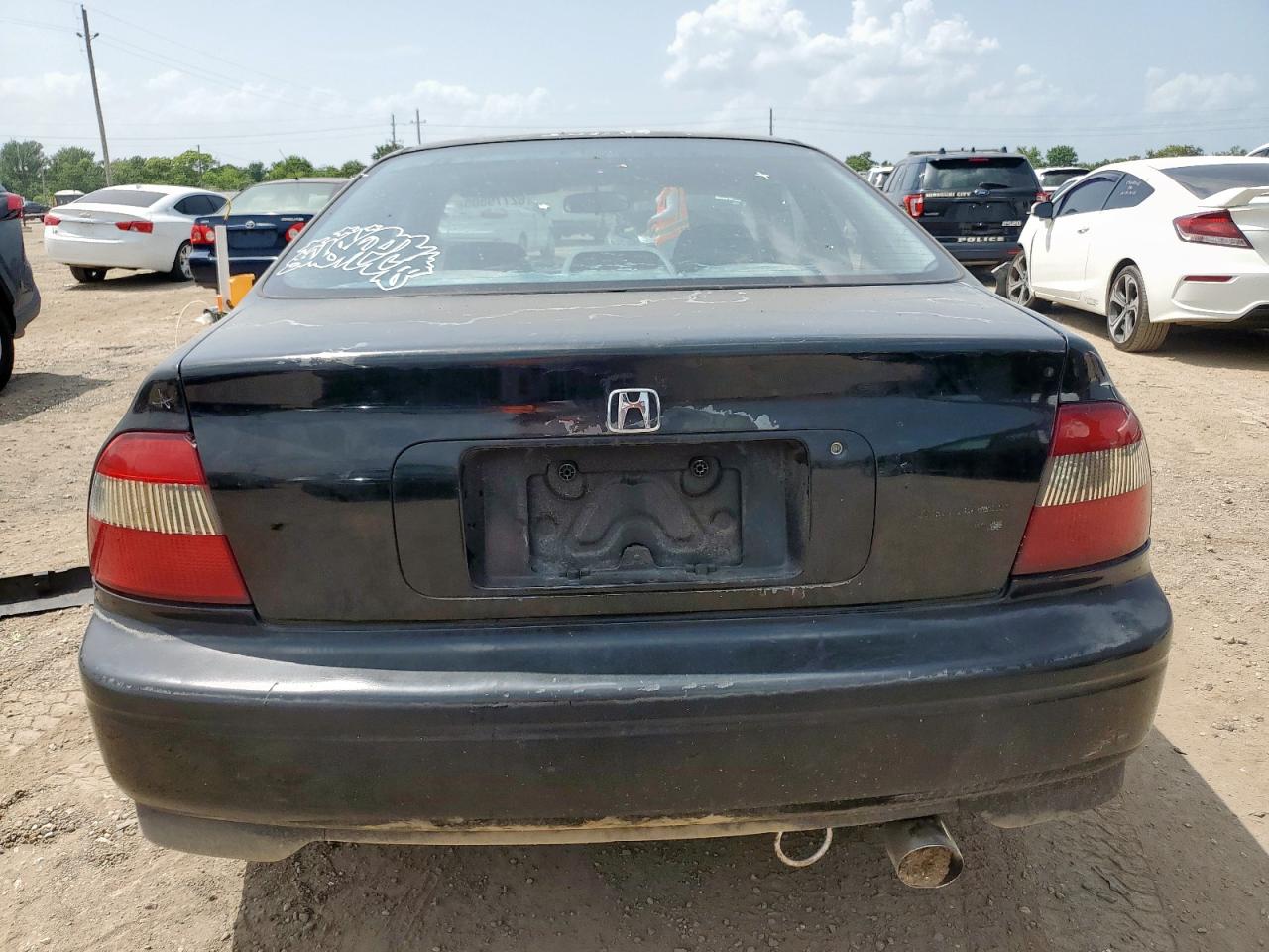 1995 Honda Accord Ex VIN: 1HGCD7258SA002029 Lot: 62779805