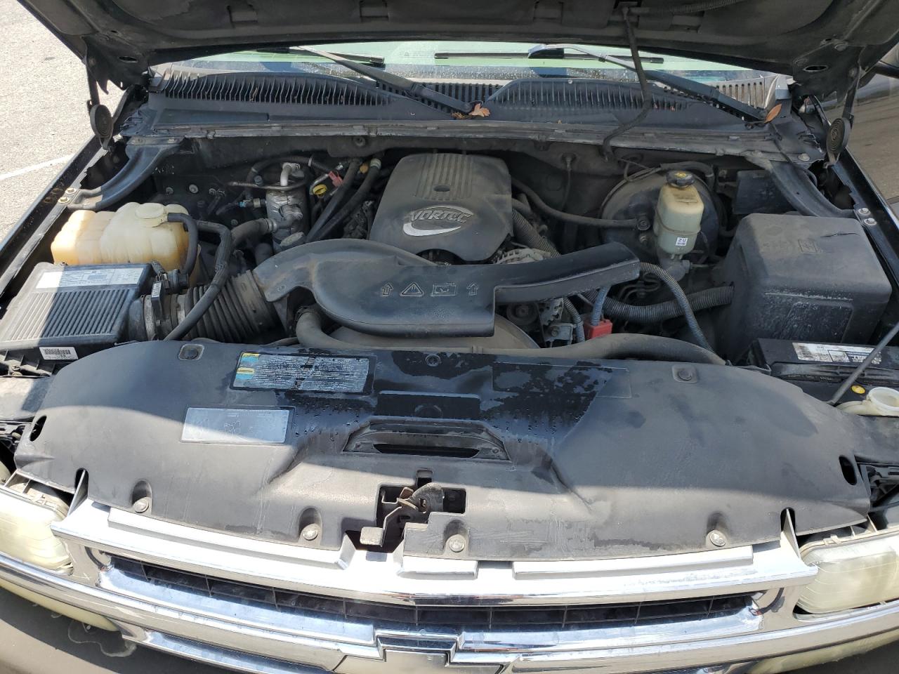 2002 Chevrolet Tahoe C1500 VIN: 1GNEC13T52R290024 Lot: 65583635