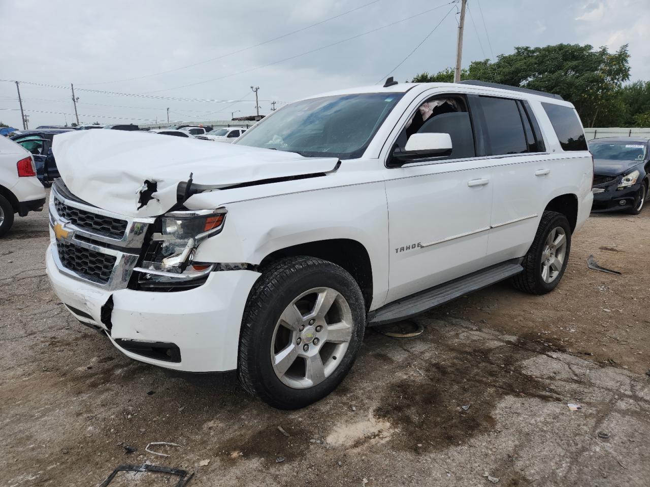 2015 Chevrolet Tahoe K1500 Lt white suv gas 1GNSKBKC5FR105523 photo #1