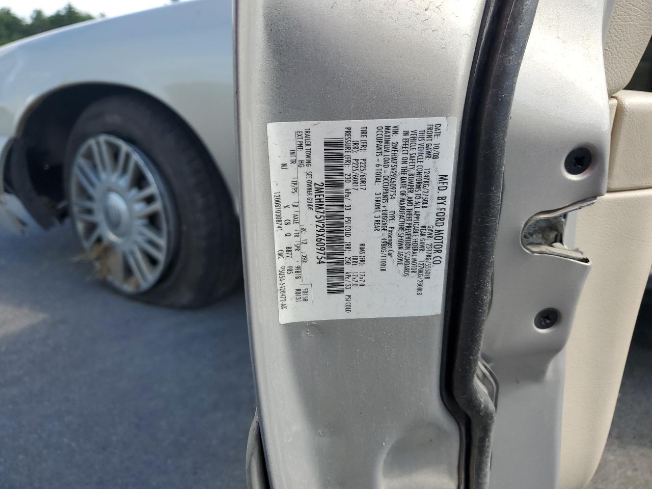 2009 Mercury Grand Marquis Ls VIN: 2MEHM75V29X609754 Lot: 63200035
