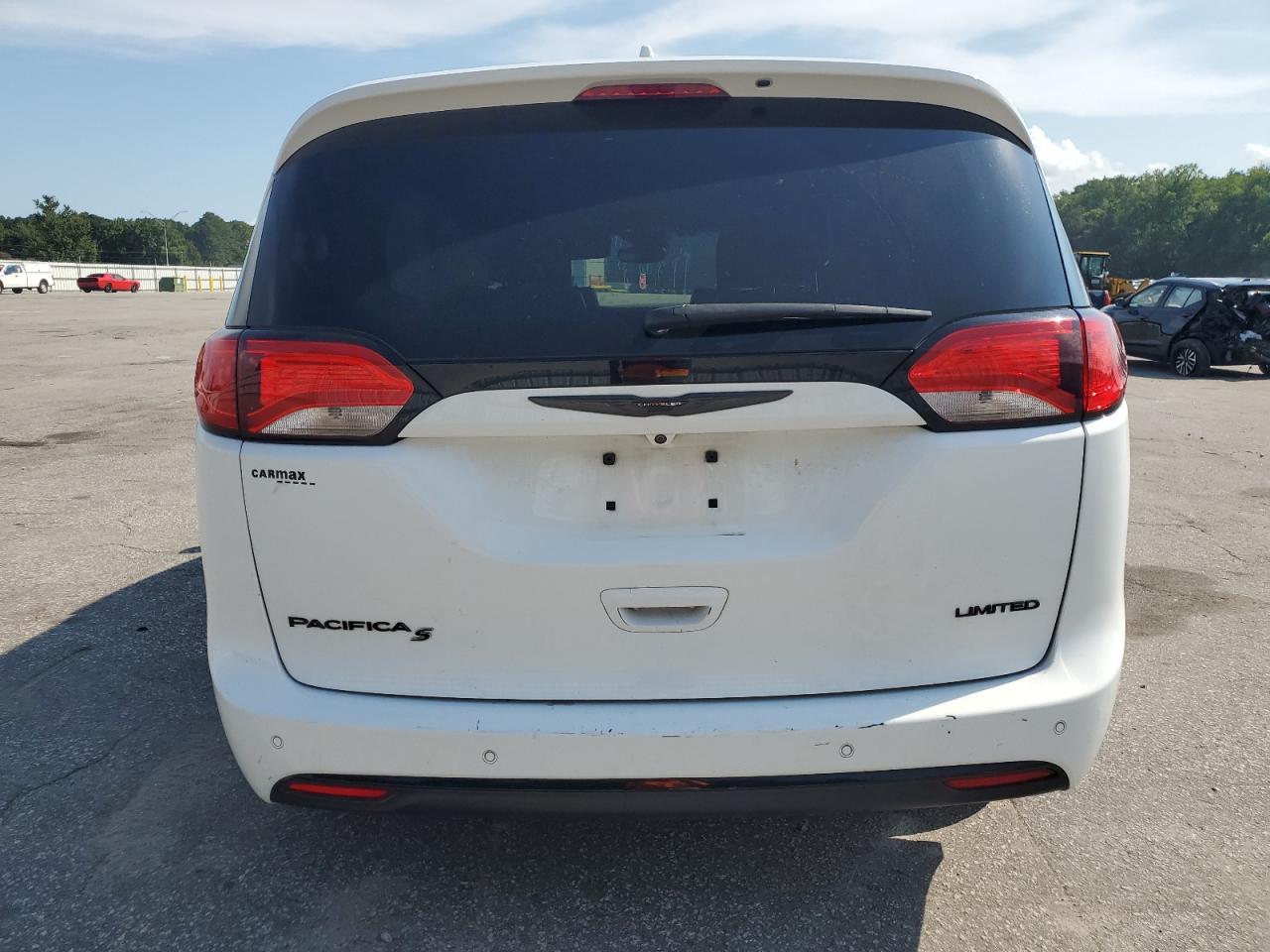 2019 Chrysler Pacifica Limited VIN: 2C4RC1GG1KR702618 Lot: 63966435