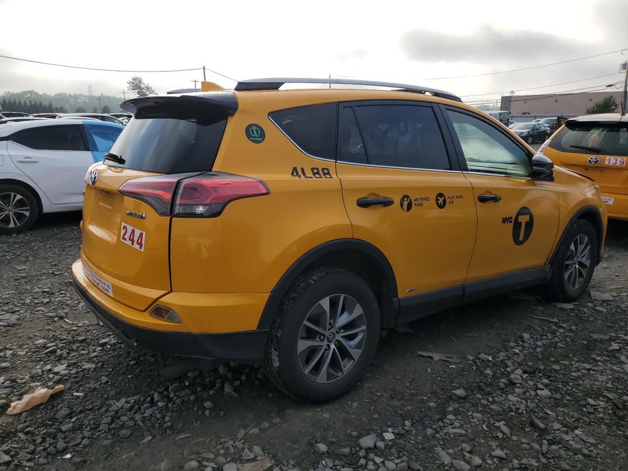 2017 Toyota Rav4 Hv Le VIN: JTMRJREV6HD072581 Lot: 65122175