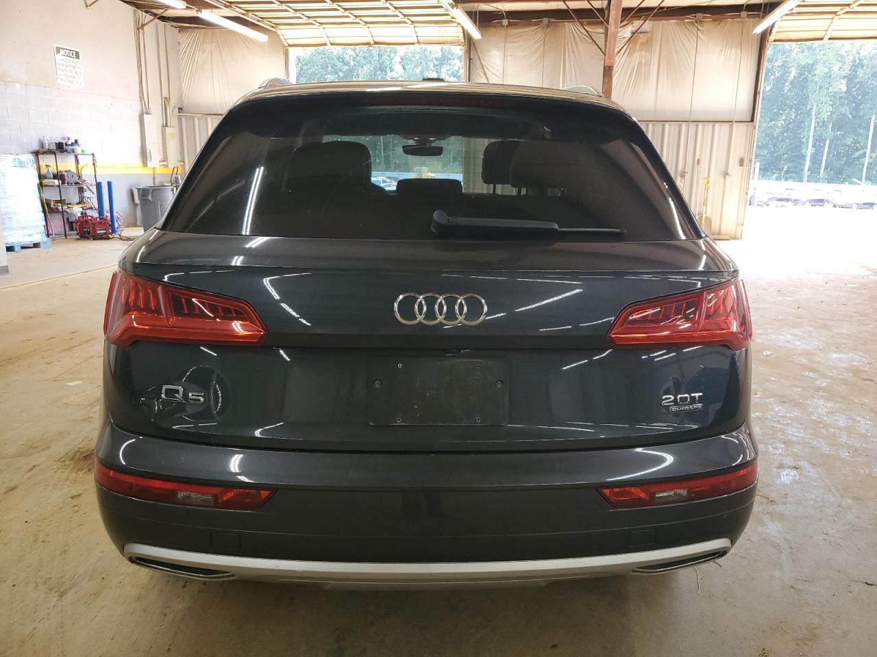 wa1anafy7j2021565 WA1ANAFY7J2021565 2018 Audi Q5 Premium