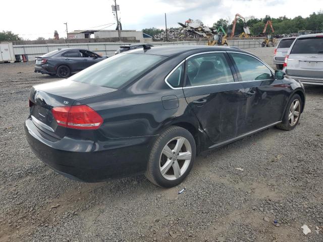 Sedans VOLKSWAGEN PASSAT 2015 Black