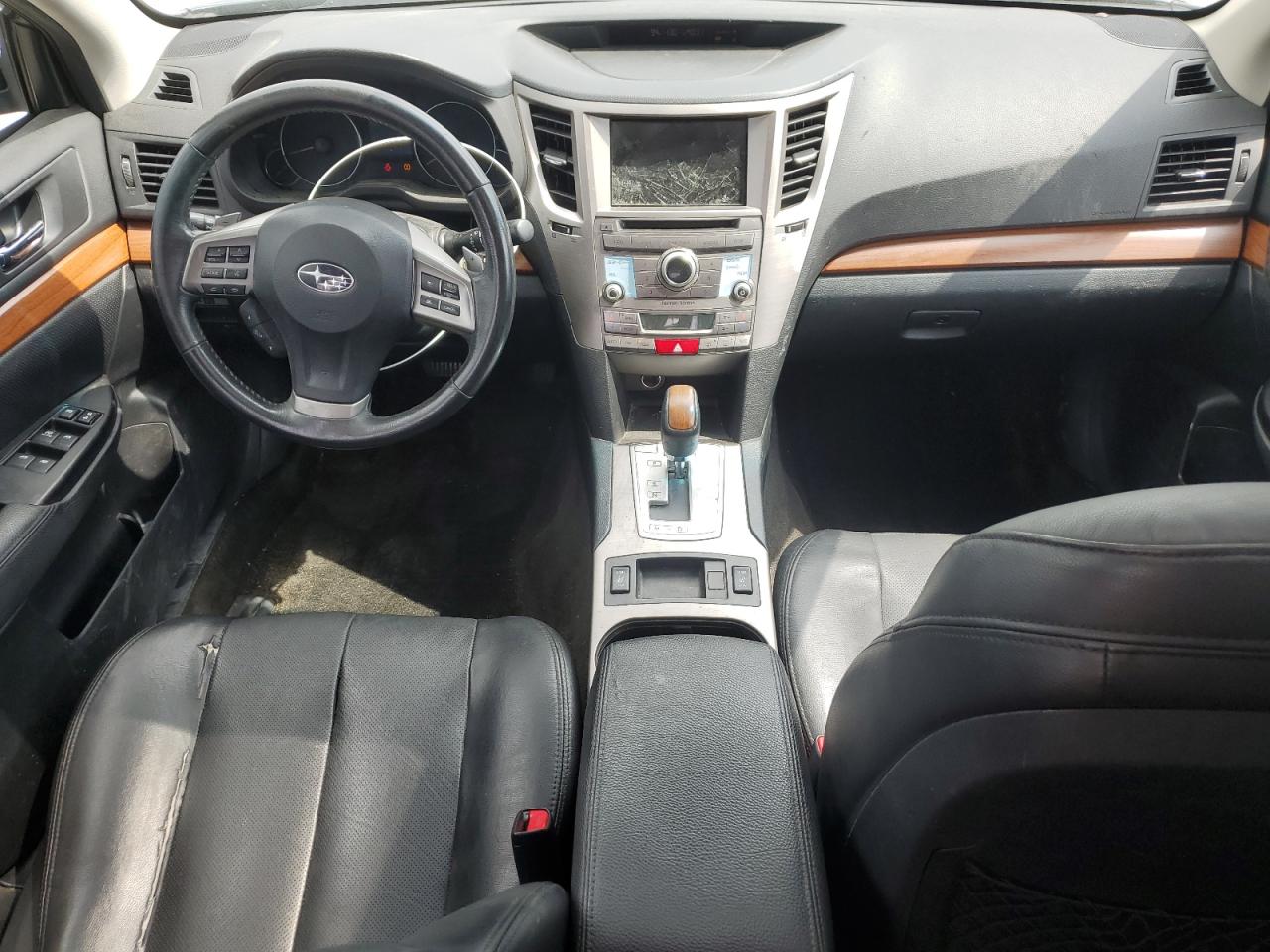 2014 Subaru Outback 2.5I Limited VIN: 4S4BRCNCXE3268381 Lot: 64948915