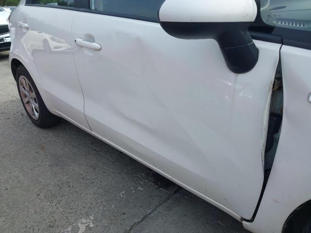 2013 KIA RIO 1