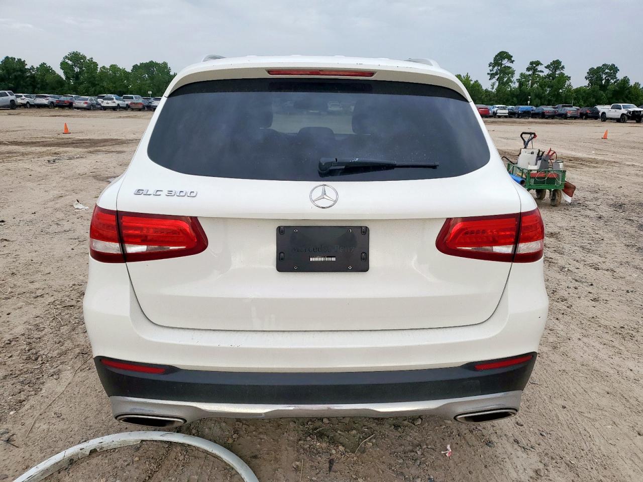 2017 Mercedes-Benz Glc 300 VIN: WDC0G4JB4HF225561 Lot: 64212715