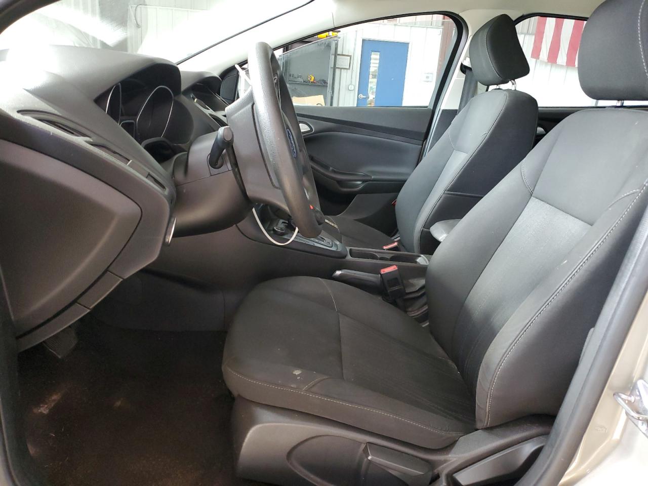 2015 Ford Focus Se VIN: 1FADP3K2XFL339830 Lot: 64878905