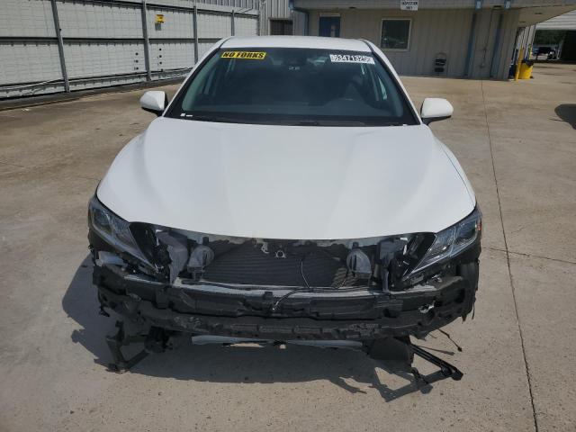  TOYOTA CAMRY 2021 White