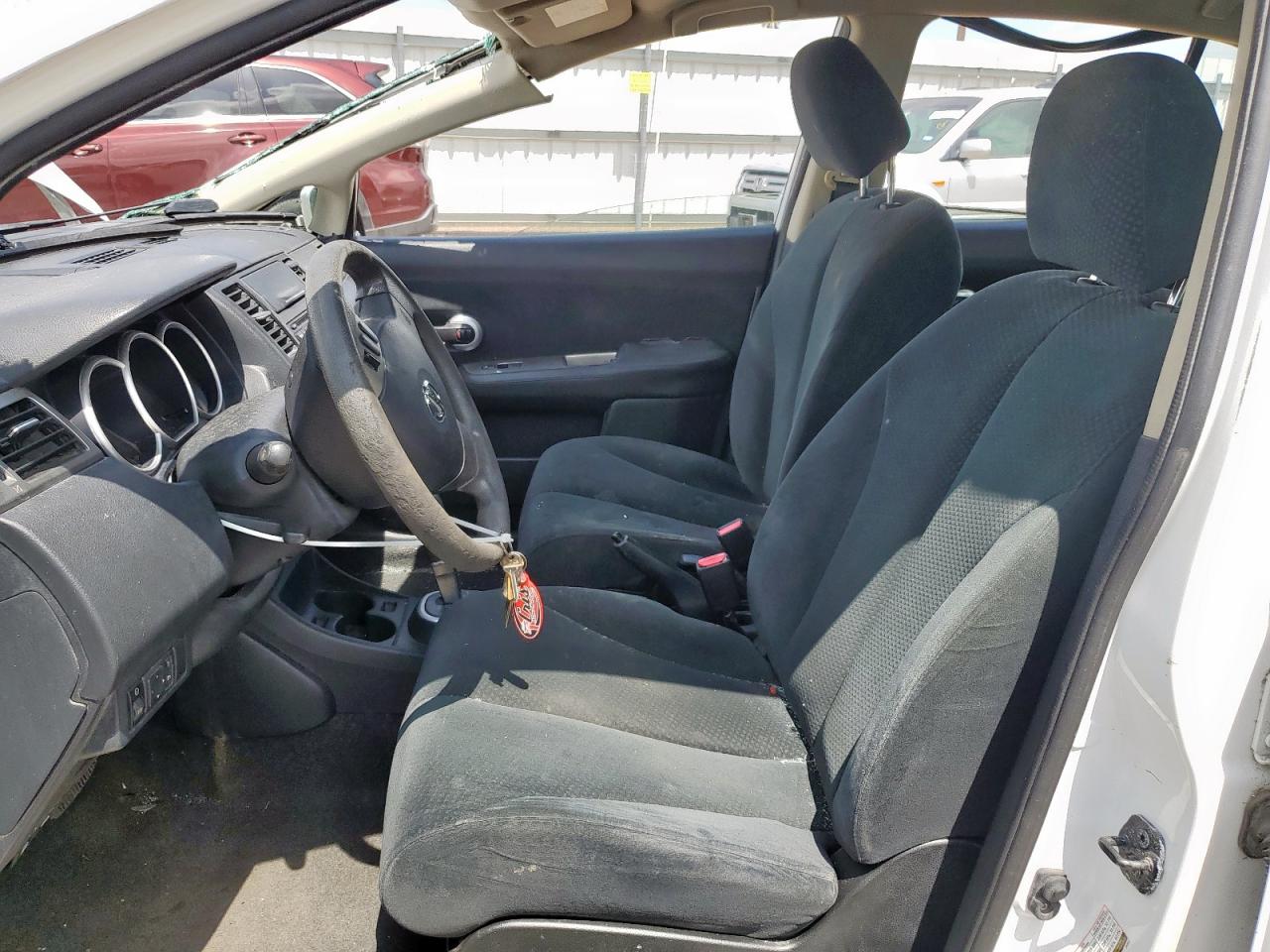 2010 Nissan Versa S VIN: 3N1BC1AP9AL415391 Lot: 64857805