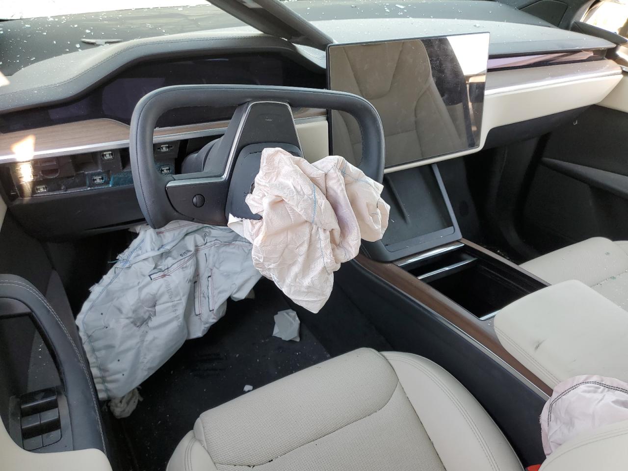 2023 Tesla Model X VIN: 7SAXCBE58PF402840 Lot: 62957075