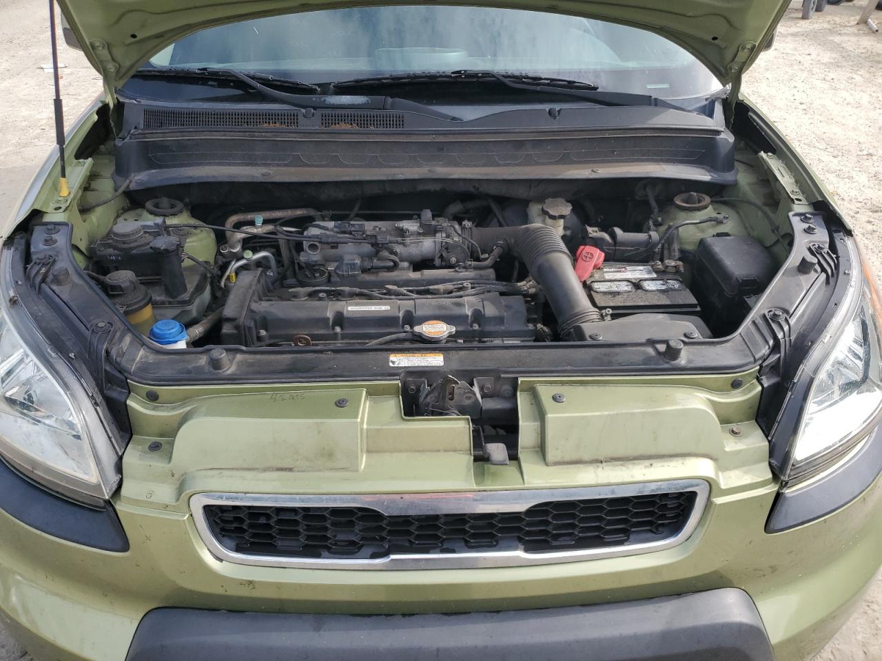 2011 Kia Soul + VIN: KNDJT2A2XB7341150 Lot: 63613685