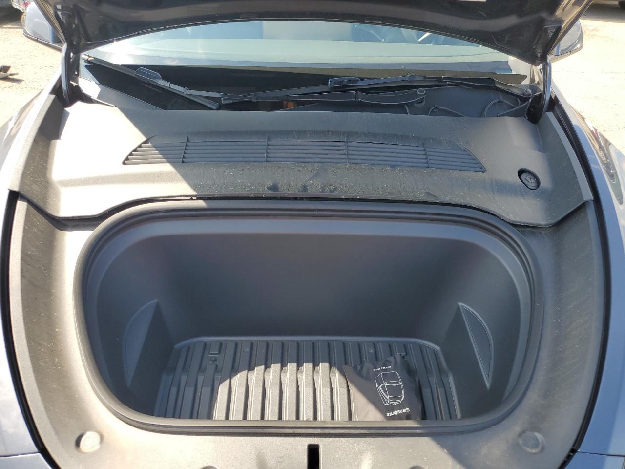 2023 Tesla Model Y VIN: 7SAYGDED8PF943673 Lot: 65192905