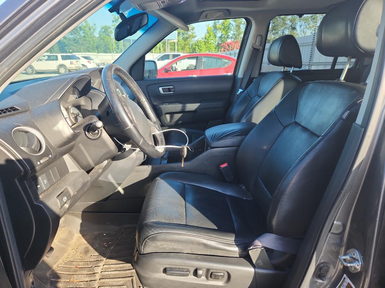 2010 Honda Pilot Touring VIN: 5FNYF3H88AB011313 Lot: 65342235