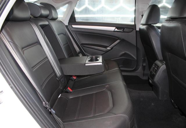  VOLKSWAGEN PASSAT 2021 Белы