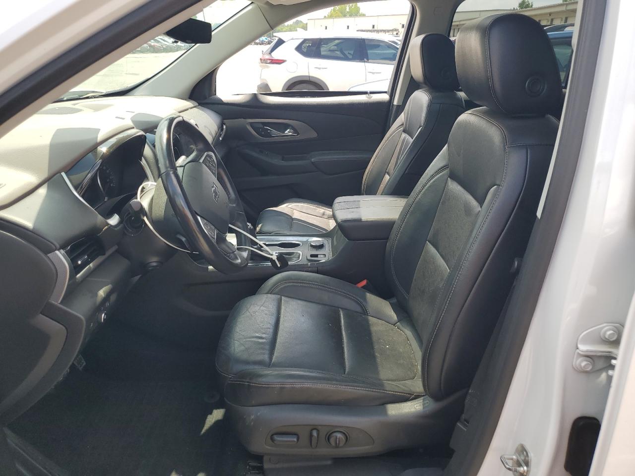 2018 Chevrolet Traverse Premier VIN: 1GNERKKW0JJ124118 Lot: 65754855